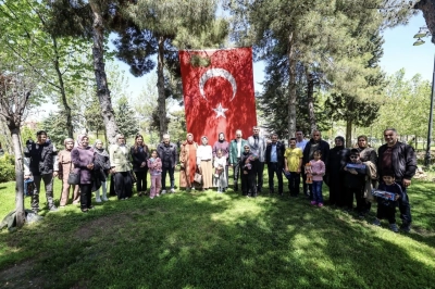 &Ccedil;ocuklara Moral, Ailelere Destek