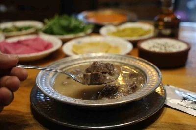 Çocukların dahi tükettiği kış çorbaları: &quot;Kelle ve arabaşı&quot;
