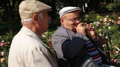 Çocukluğundan beri çaldığı sipsiyi yanından hiç ayırmıyor
