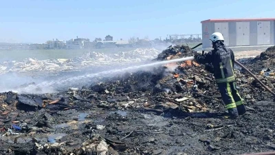 &Ccedil;&ouml;p ve hurdalar yine alev aldı vatandaşlar duruma isyan etti
