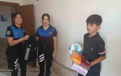 Çöpün yanında bulduğu 1 milyon 600 bin liralık altını polise teslim etmişti, valilik ve emniyet duyarsız kalmadı
