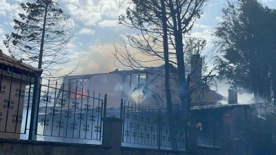 Çorlu’da korkutan yangın: Yerleşim yerlerine sıçradı
