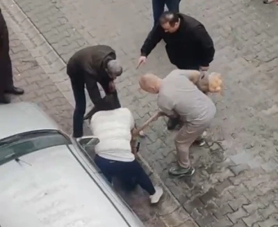 &Ccedil;orlu&rsquo;da pitbull dehşetinde yeni g&ouml;r&uuml;nt&uuml;ler: K&ouml;pek sahibi m&uuml;dahaleye engel oldu, gerilim b&uuml;y&uuml;d&uuml;
