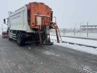 &Ccedil;orum Belediyesi karla m&uuml;cadeleye hazır
