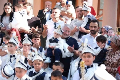 &Ccedil;orum Belediyesi&rsquo;nin &ccedil;ocuk şenliği ve geleneksel s&uuml;nnet ş&ouml;leni renkli g&ouml;r&uuml;nt&uuml;lere sahne oldu
