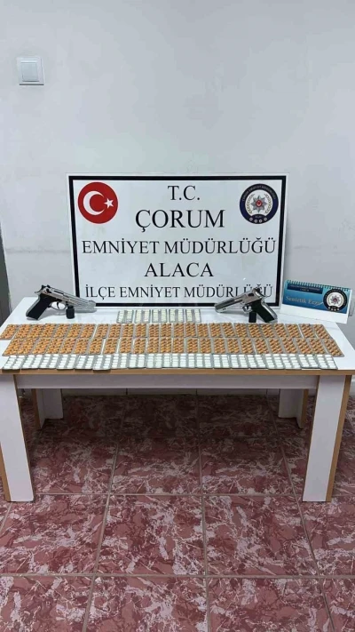 &Ccedil;orum&rsquo;da 756 adet sentetik ecza hapı ele ge&ccedil;irildi: 1 tutuklama
