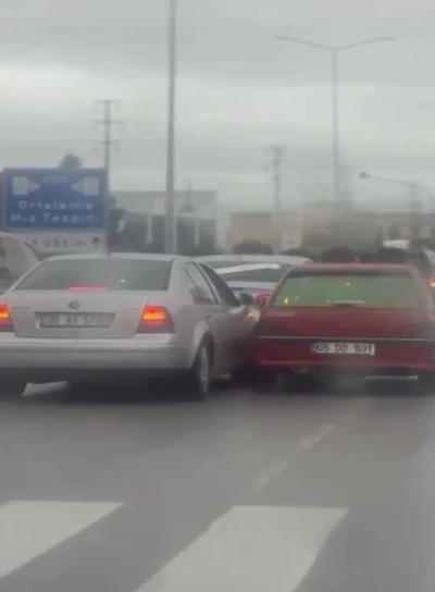 &Ccedil;orum&rsquo;da d&uuml;ğ&uuml;n konvoyu tehlike sa&ccedil;tı
