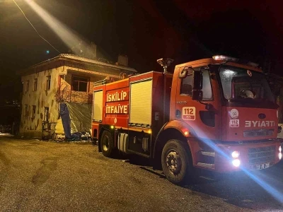 &Ccedil;orum&rsquo;da evin bacasında &ccedil;ıkan yangın korkuttu
