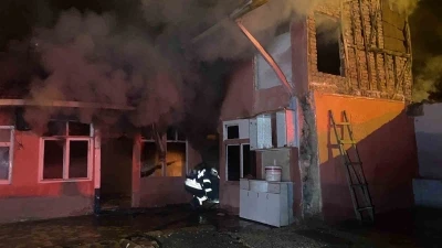 &Ccedil;orum&rsquo;da gecekondu yangını
