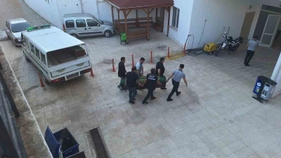 &Ccedil;orum&rsquo;da kamyonla &ccedil;arpışan motosikletin s&uuml;r&uuml;c&uuml;s&uuml; hayatını kaybetti
