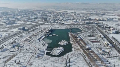 &Ccedil;orum&rsquo;da kar kartpostallık g&ouml;r&uuml;nt&uuml;ler oluşturdu
