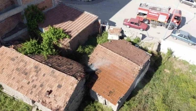 &Ccedil;orum&rsquo;da metruk evde korkutan yangın
