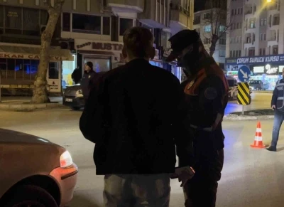 &Ccedil;orum&rsquo;da polis ekiplerinden huzur uygulaması
