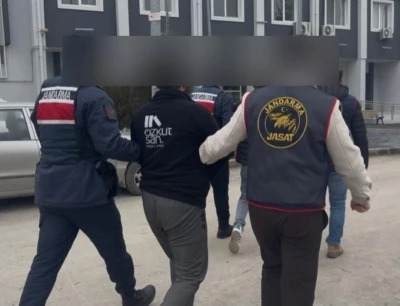 &Ccedil;orum&rsquo;da "boş evlere dadanan hırsızlara JASAT&rsquo;tan operasyon: 2 tutuklama
