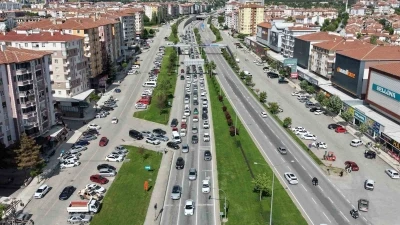 &Ccedil;orum&rsquo;da yollarda bayram d&ouml;n&uuml;ş&uuml; yoğunluğu
