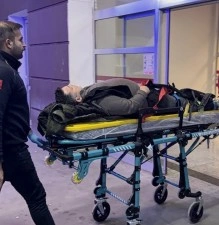 &Ccedil;ukura giren motosiklet devrildi: 1 yaralı