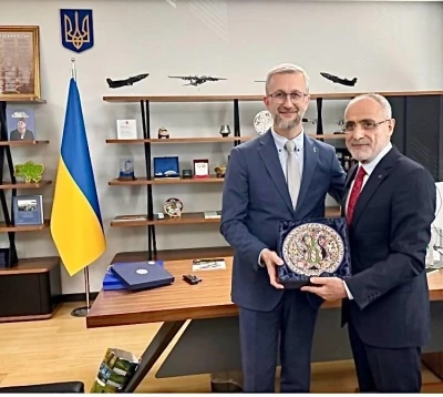 Cumhurbaşkanı Başdanışmanı Topçu, Ukrayna’nın Ankara Büyükelçisi Celal’i ziyaret etti
