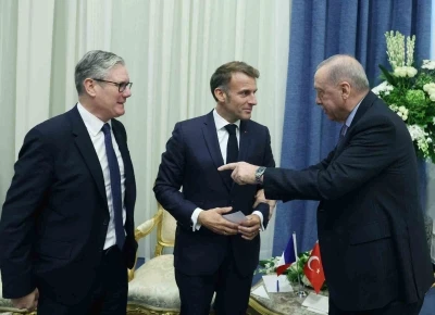 Cumhurbaşkanı Erdoğan, Fransa Cumhurbaşkanı Macron ile görüştü
