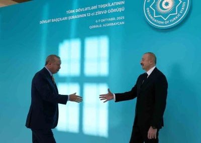 Cumhurbaşkanı Erdoğan’ı TDT 12. Zirvesi’nde Aliyev karşıladı
