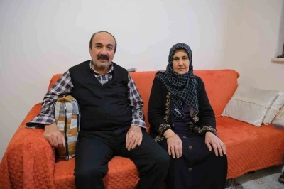 Cumhurbaşkanı Erdoğan&rsquo;ın a&ccedil;ıkladığı &ouml;deme kolaylığı, k&ouml;y evlerine taşınan depremzedeleri de sevindirdi

