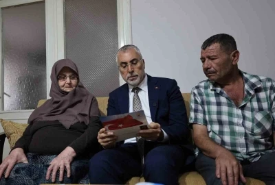 Cumhurbaşkanı Erdoğan’ın, &quot;Terörsüz Türkiye&quot; mektubu Sakarya’da şehit ailesine ulaştı
