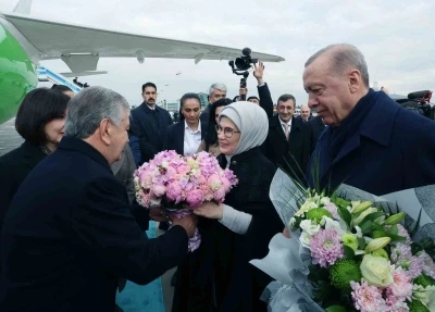 Cumhurbaşkanı Erdoğan, &Ouml;zbekistan Cumhurbaşkanı Mirziyoyev&rsquo;i t&ouml;renle karşıladı
