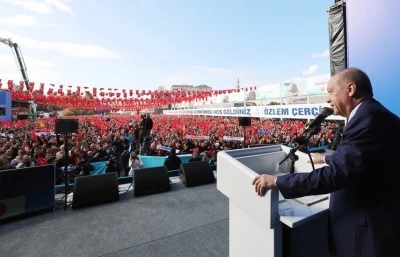 Cumhurbaşkanı Erdoğan: "&Ccedil;ıldır Havalimanı ticari u&ccedil;uşlara a&ccedil;acağız"
