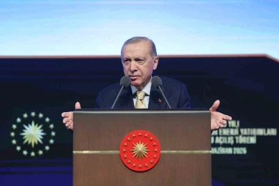 Cumhurbaşkanı Erdoğan: "H&uuml;rm&uuml;z krizi uzadık&ccedil;a bug&uuml;n pek &ccedil;ok &uuml;lke kendini resesyona hazırlıyor"
