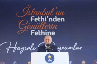 Cumhurbaşkanı Erdoğan, "İstanbul&rsquo;un fethi d&uuml;nyanın g&ouml;zbebeği bir şehirde karanlığın aydınlığa tebdilidir"
