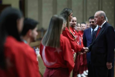 Cumhurbaşkanı Erdoğan: &quot;Sporda da Türkiye Yüzyılı hedeflerimize ulaşmak için büyük bir çaba harcıyoruz&quot;
