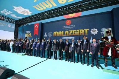 Cumhurbaşkanı Erdoğan: &quot;Yönünü Ankara’ya ve Şam’a dönenler kazanacak&quot;
