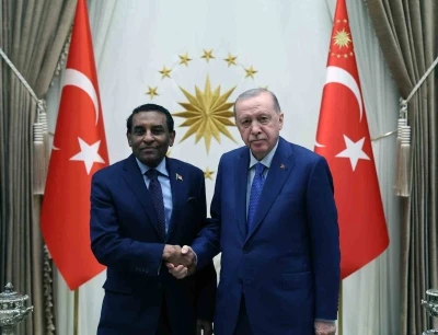 Cumhurbaşkanı Erdoğan, Sudan Başbakanı Kamil İdris&rsquo;i kabul etti
