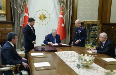 Cumhurbaşkanı Erdoğan YAŞ kararlarını imzaladı
