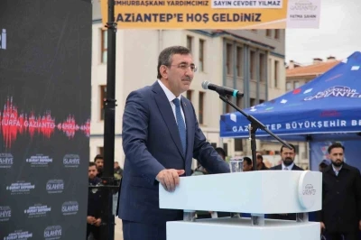 Cumhurbaşkanı Yardımcısı Yılmaz: "Merkezi b&uuml;t&ccedil;eden deprem harcamalarına yaklaşık 90 milyar dolarlık kaynak ayırdık"
