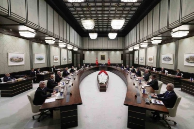 Cumhurbaşkanlığı Kabinesi, Cumhurbaşkanı Recep Tayyip Erdoğan başkanlığında Beştepe’de toplandı.
