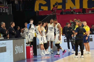 Cumhurbaşkanlığı Kupası’nda tribün olayları nedeniyle 15 dakika ara verildi
