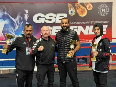 Cumhuriyete Giden Yol Muaythai Şampiyonası yapıldı
