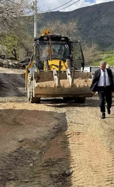 &Ccedil;&uuml;ng&uuml;ş&rsquo;te yol yapım &ccedil;alışmaları devam ediyor
