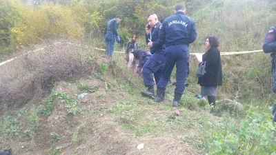 D-140’ta feci kaza: Araç şarampole uçtu, 1 ölü 3 yaralı
