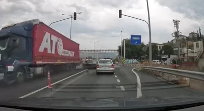 D-650&rsquo;de y&uuml;rekleri ağza getiren kaza kamerada
