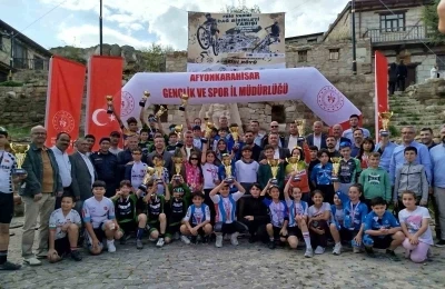 Dadaşlar madalyaya pedalladılar
