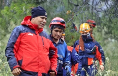Dağın zirvesinde mahsur kalıp &ccedil;ığlığını 4 g&uuml;n sonra duyurabilen gen&ccedil;: "Devletimden Allah razı olsun, gelmeseler &ouml;lecektim"
