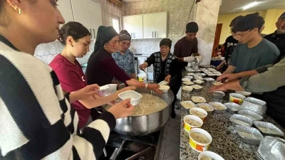 Damal&rsquo;da Aşure lokması programı
