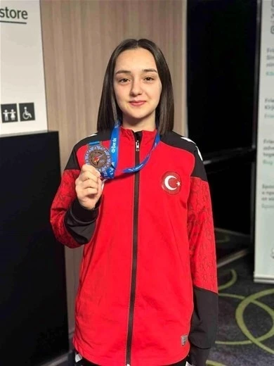 Damla Nur Yılmaz &uuml;lkemizi temsil edecek
