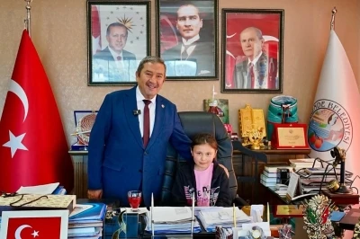 Darende Belediyesi&rsquo;nde 23 Nisan&rsquo;da makam &ccedil;ocuklara emanet edildi
