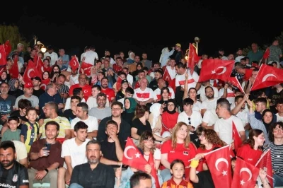 Darıca&rsquo;da D&uuml;nya Kupası heyecanı dev ekranda yaşanacak
