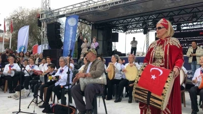 Dat&ccedil;a&rsquo;da 7. Badem &Ccedil;i&ccedil;eği Festivali coşkuyla başladı
