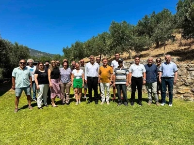 Dat&ccedil;a&rsquo;da zeytin ve badem &uuml;reticileri birliği resmen kuruldu

