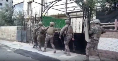 DEAŞ ter&ouml;r &ouml;rg&uuml;t&uuml;ne Gaziantep Dahil 56 ilde operasyon