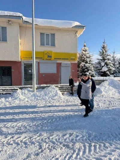 Dedeli Belediyesi kar temizleme &ccedil;alışmalarını tamamladı
